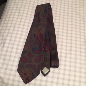 100% silk Yves saint laurent tie